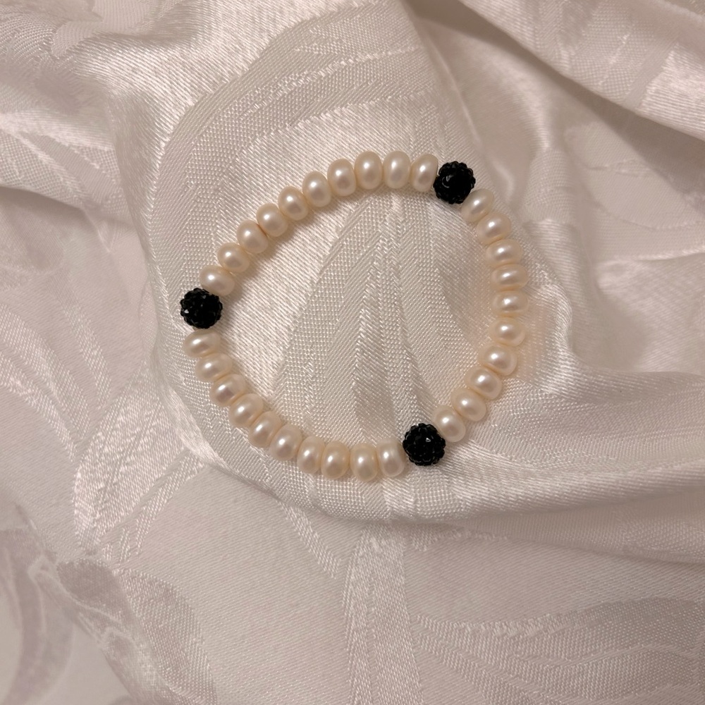 Five Quality Bracelets - image 6